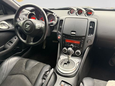 Used 2014 Nissan 370Z Touring w/ Sport Package image 13