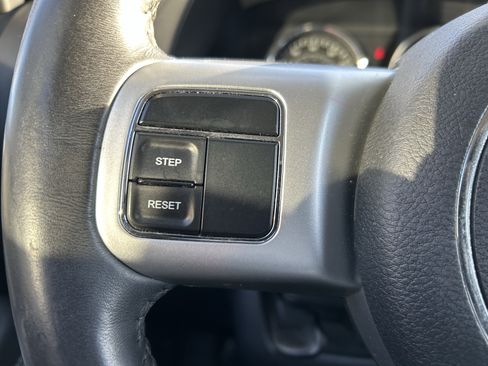 Used 2017 Jeep Compass High Altitude image 16