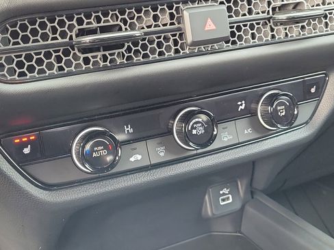 Used 2025 Honda HR-V Sport image 28