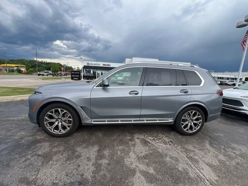 Used 2024 BMW X7 xDrive40i w/ Premium Package AWD/4WD image 8