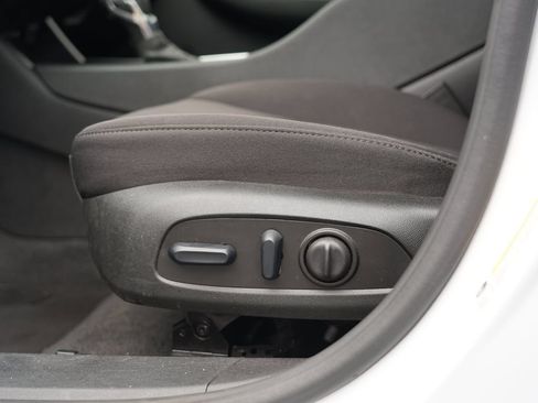 Used 2024 Chevrolet Malibu LT FWD image 15