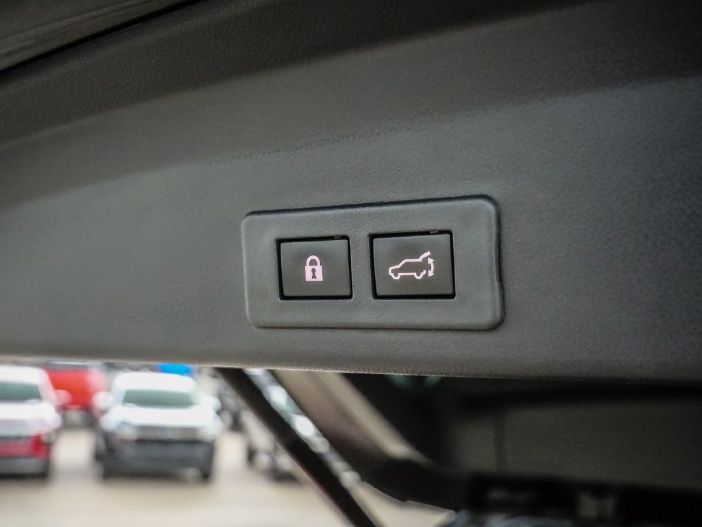 Used 2023 Subaru Ascent Limited AWD/4WD image 15