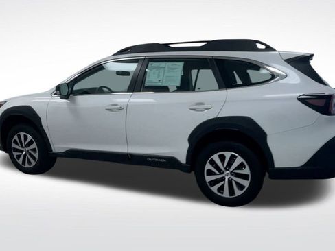 Used 2024 Subaru Outback 2.5i image 6