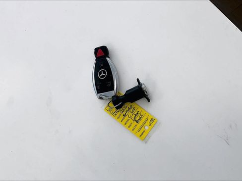 Used 2015 Mercedes-Benz C 300 4MATIC Sedan image 14