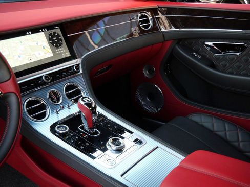 Used 2020 Bentley Continental GT image 14