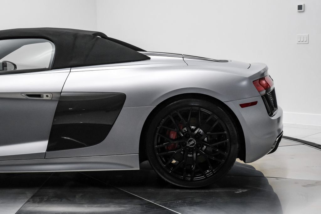 Used 2018 Audi R8 V10 AWD/4WD image 25