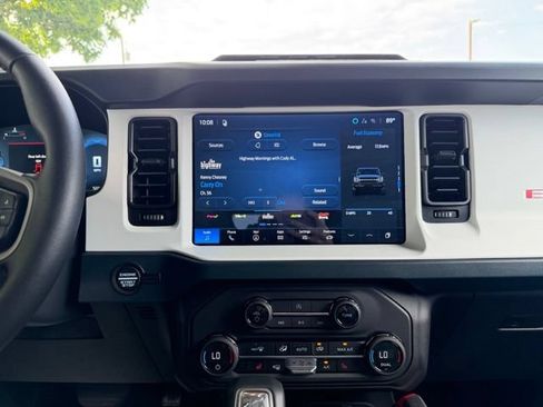 Certified 2026 Ford Bronco Heritage Edition AWD/4WD image 17