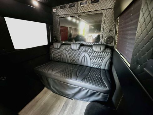 Used 2019 Mercedes-Benz Sprinter 170 image 35