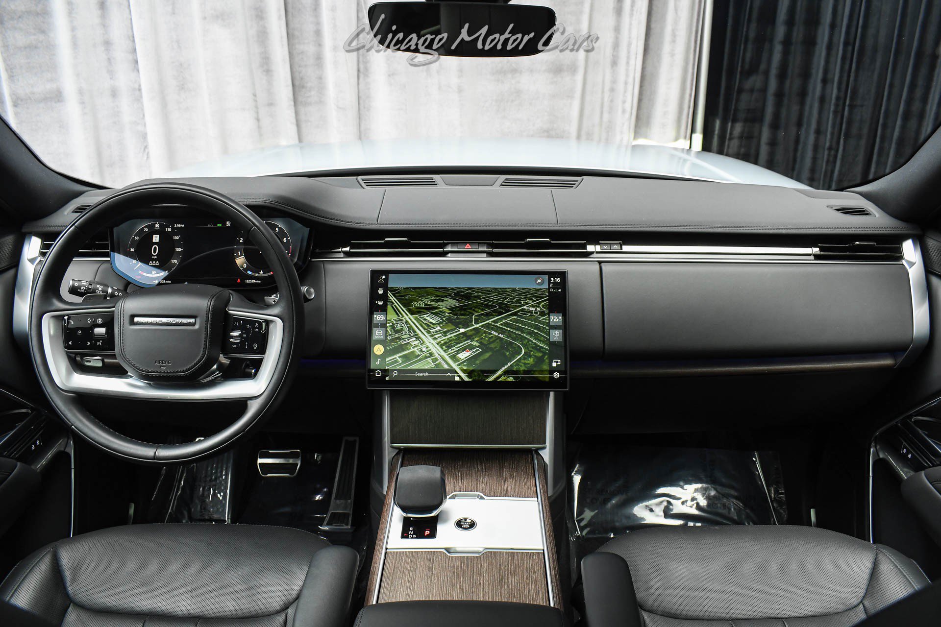 Used 2024 Land Rover Range Rover SE AWD/4WD image 21