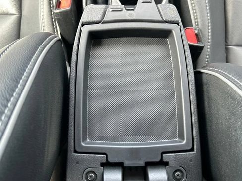 Used 2015 Toyota Corolla LE Premium FWD image 50