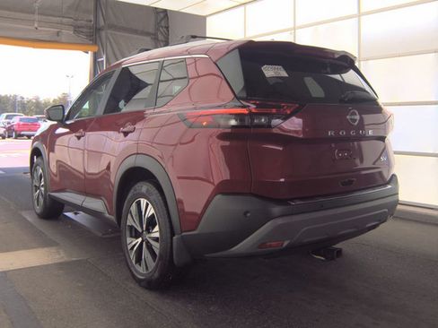 Used 2023 Nissan Rogue SV w/ SV Premium B Package FWD image 4