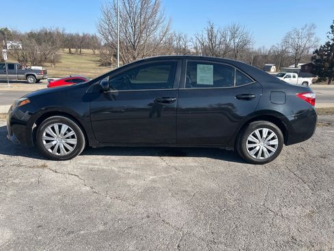 Used 2015 Toyota Corolla LE image 7