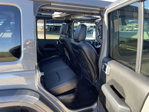 Used 2022 Jeep Wrangler Unlimited Rubicon 4xe w/ Safety Group image 30