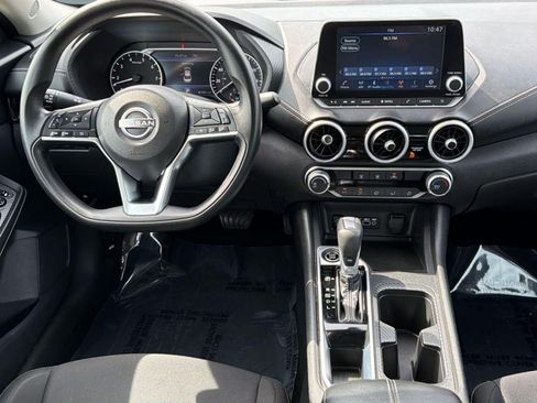 Used 2024 Nissan Sentra SV FWD image 25