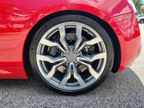 Used 2011 Audi R8 V10 AWD/4WD image 9