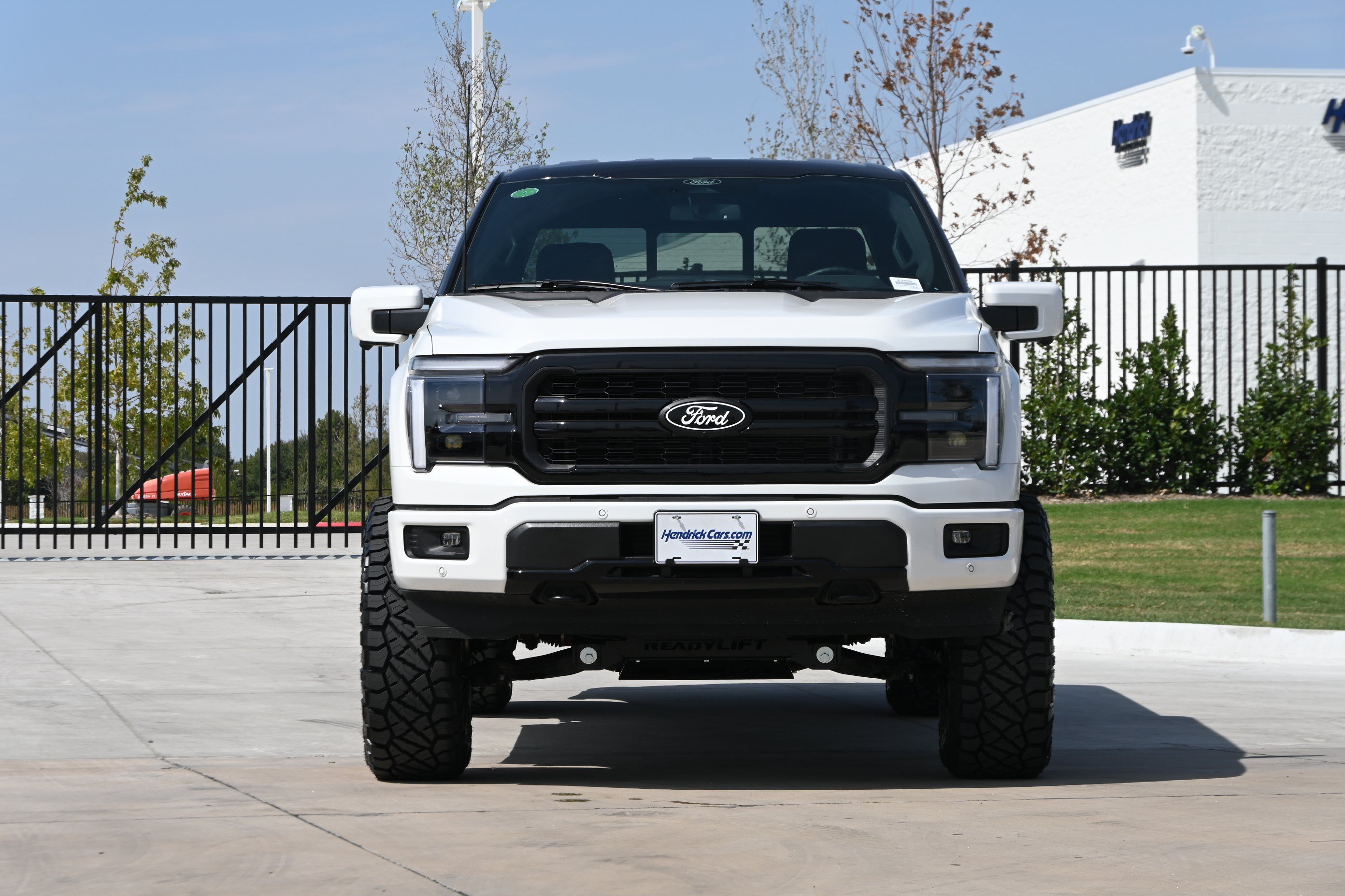 Used 2025 Ford F150 Lariat AWD/4WD image 3