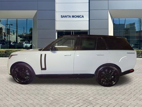 New 2026 Land Rover Range Rover SE AWD/4WD image 2