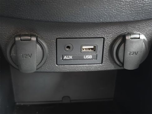 Used 2016 Hyundai Veloster image 30