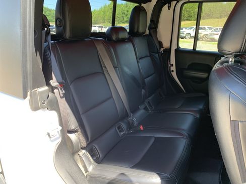 Used 2020 Jeep Gladiator Sport w/ Quick Order Package 24S AWD/4WD image 34