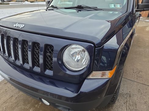 Used 2017 Jeep Patriot Latitude image 10