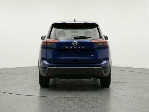 Used 2025 Nissan Rogue SV FWD image 7