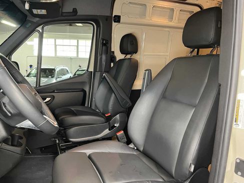 Used 2026 Mercedes-Benz Sprinter 2500 image 24