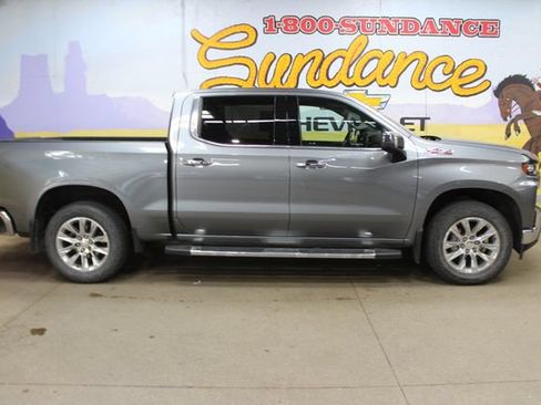 Used 2019 Chevrolet Silverado 1500 LTZ w/ LTZ Convenience Package AWD/4WD image 1