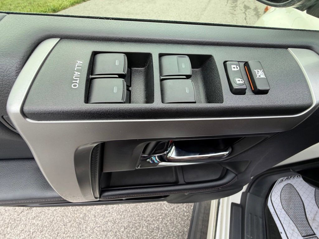 Used 2023 Toyota 4Runner Limited AWD/4WD image 22