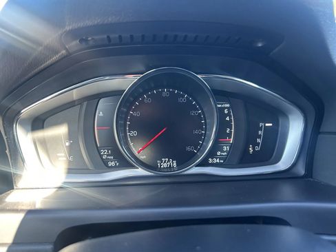 Used 2015 Volvo XC70 T6 image 14