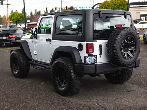 Used 2015 Jeep Wrangler Sport image 12