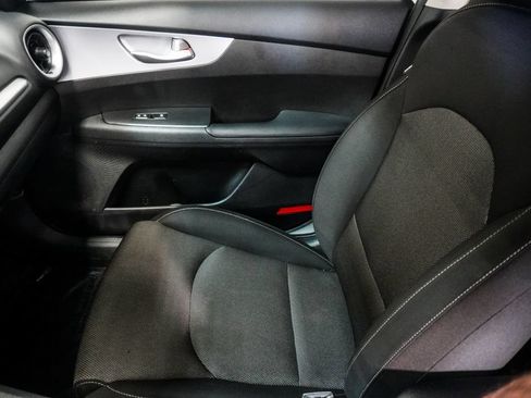 Used 2024 Kia Forte LXS FWD image 24