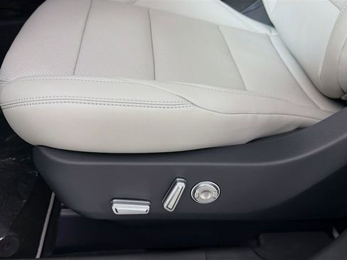 New 2026 Lincoln Nautilus Premier w/ Equipment Group 102A image 20