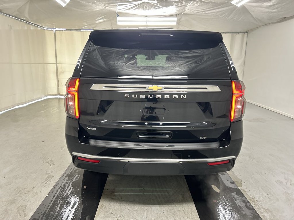 Certified 2024 Chevrolet Suburban LT w/ Luxury Package AWD/4WD image 22