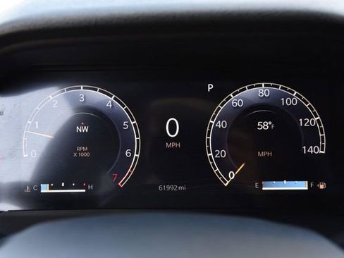 Used 2024 Jeep Grand Cherokee Laredo AWD/4WD image 12