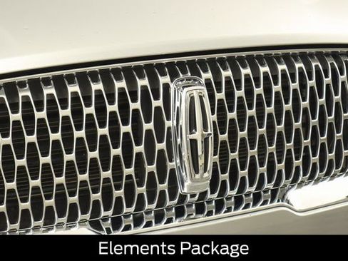 Used 2022 Lincoln Corsair AWD w/ Equipment Group 101A image 14