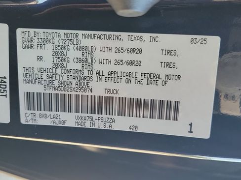 Used 2025 Toyota Tundra Platinum AWD/4WD image 25