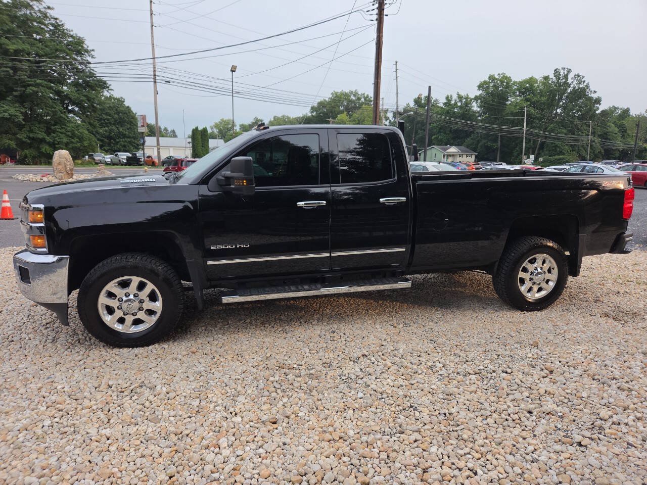 Used 2015 Chevrolet Silverado 2500 LTZ w/ LTZ Plus Package AWD/4WD image 3