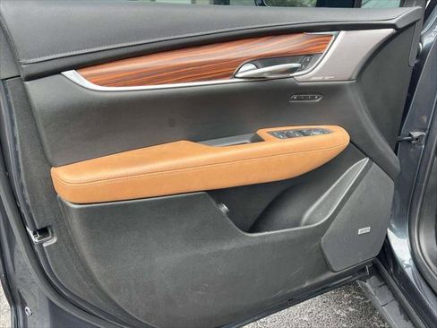 Used 2021 Cadillac XT5 Premium Luxury AWD/4WD image 18