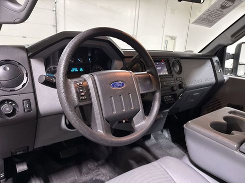 Used 2015 Ford F250 XL w/ FX4 Off-Road Package AWD/4WD image 10