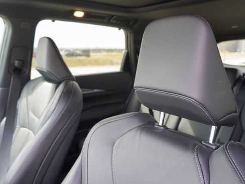 Certified 2025 INFINITI QX60 Luxe w/ Black Edition image 9