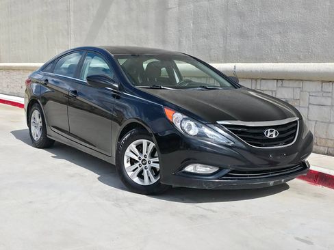 Used 2013 Hyundai Sonata GLS w/ Popular Equipment Pkg FWD image 1