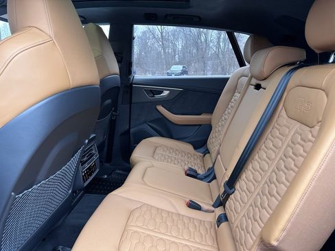 Used 2024 Audi RS Q8 image 21