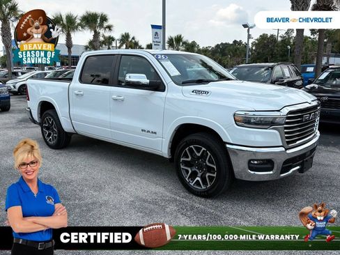 Used 2025 RAM 1500 Laramie AWD/4WD image 9