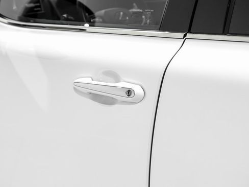 Used 2024 Lexus LX 600 F Sport image 40