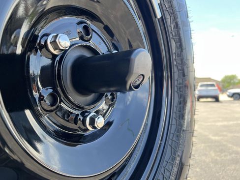 New 2026 Ford Bronco Big Bend w/ Black Diamond Package AWD/4WD image 7