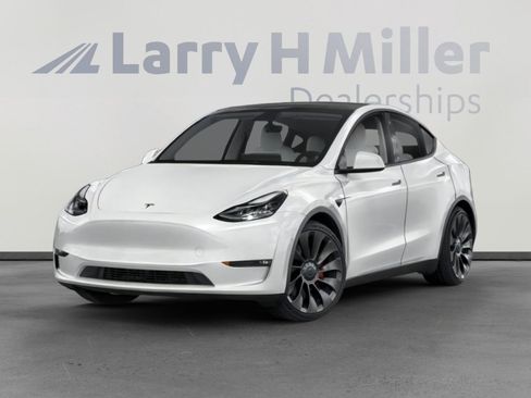 Used 2023 Tesla Model Y Long Range AWD/4WD image 1