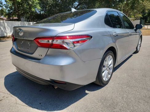 Used 2019 Toyota Camry LE FWD image 8