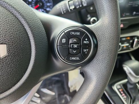 Used 2022 Kia Soul LX FWD image 20