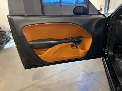 Used 2017 Dodge Challenger SRT Hellcat image 25