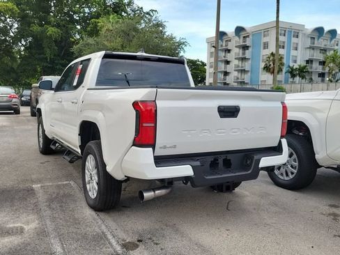 Used 2026 Toyota Tacoma SR5 AWD/4WD image 3